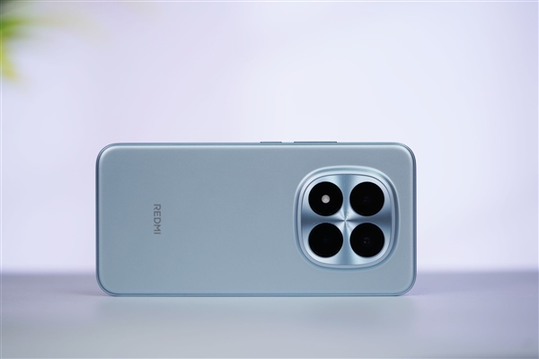 REDMI首款衛(wèi)星通信手機(jī)！REDMI Note 15 Pro+圖賞