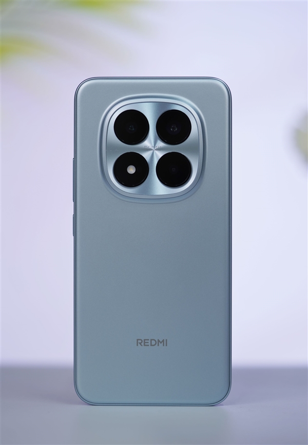 REDMI首款衛(wèi)星通信手機(jī)！REDMI Note 15 Pro+圖賞