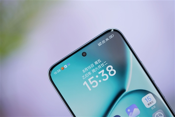 REDMI首款衛(wèi)星通信手機(jī)！REDMI Note 15 Pro+圖賞