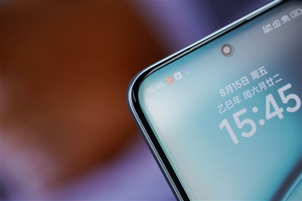 REDMI首款衛(wèi)星通信手機(jī)！REDMI Note 15 Pro+圖賞