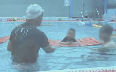 關(guān)于五年級(jí)游泳作文300字（通用38篇）